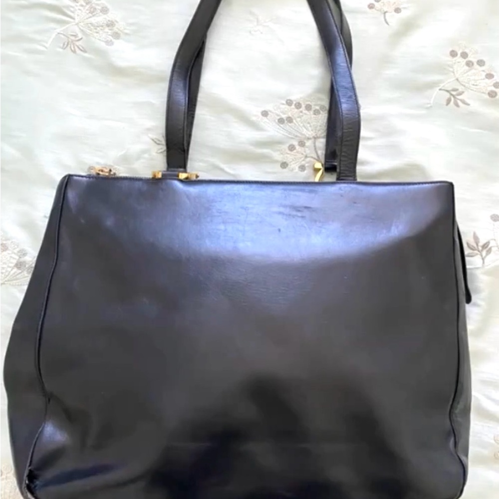 Salvadore Ferragamo shoulder bag. Good Condition! (Read Description)